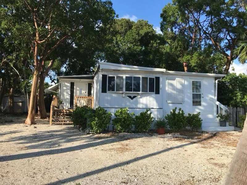 3 bedroom Mobile Home at 309 Lance Lane, Key Largo Mob Homesites (104.5), Key Largo — photo 1