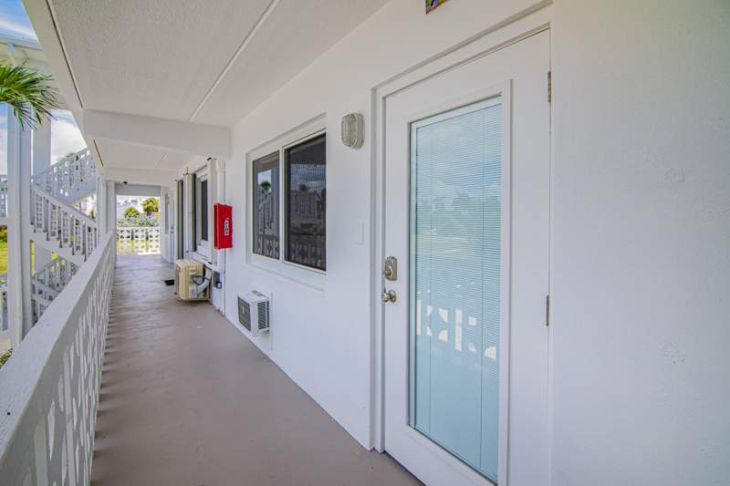 1 bedroom Condominium at 755 W Ocean Drive #7, Tall Ocean Beach (53.5), Key Colony — photo 4