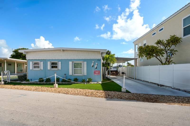 3 bedroom Mobile Home at 712 26Th Street, Harbor Isle (48.5), Marathon — photo 2
