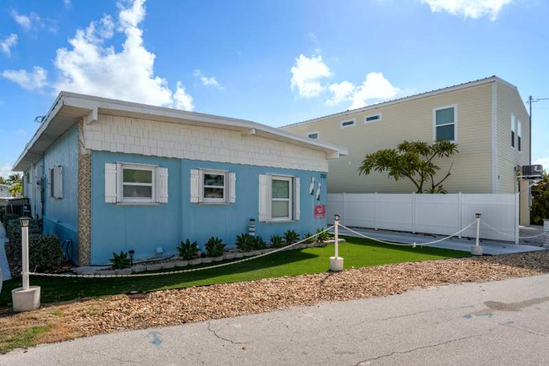 3 bedroom Mobile Home at 712 26Th Street, Harbor Isle (48.5), Marathon — photo 5