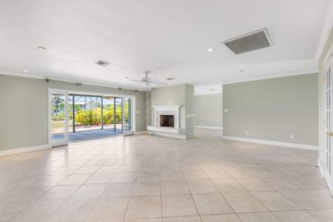 1151 Sugarloaf Boulevard, Sugarloaf Key FL - photo 9 of 32