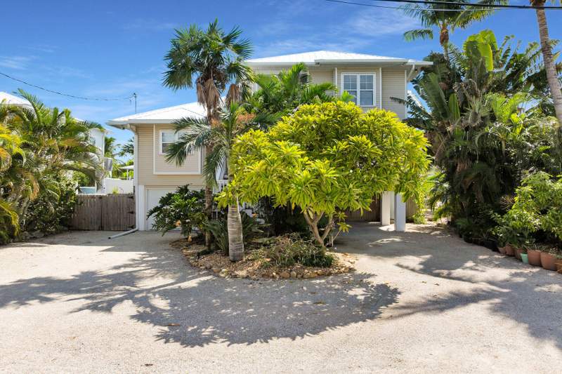 3 bedroom Single Family Residence at 27416 Tobago Lane, Breezeswept Bch Est (27.5), Ramrod Key — photo 4