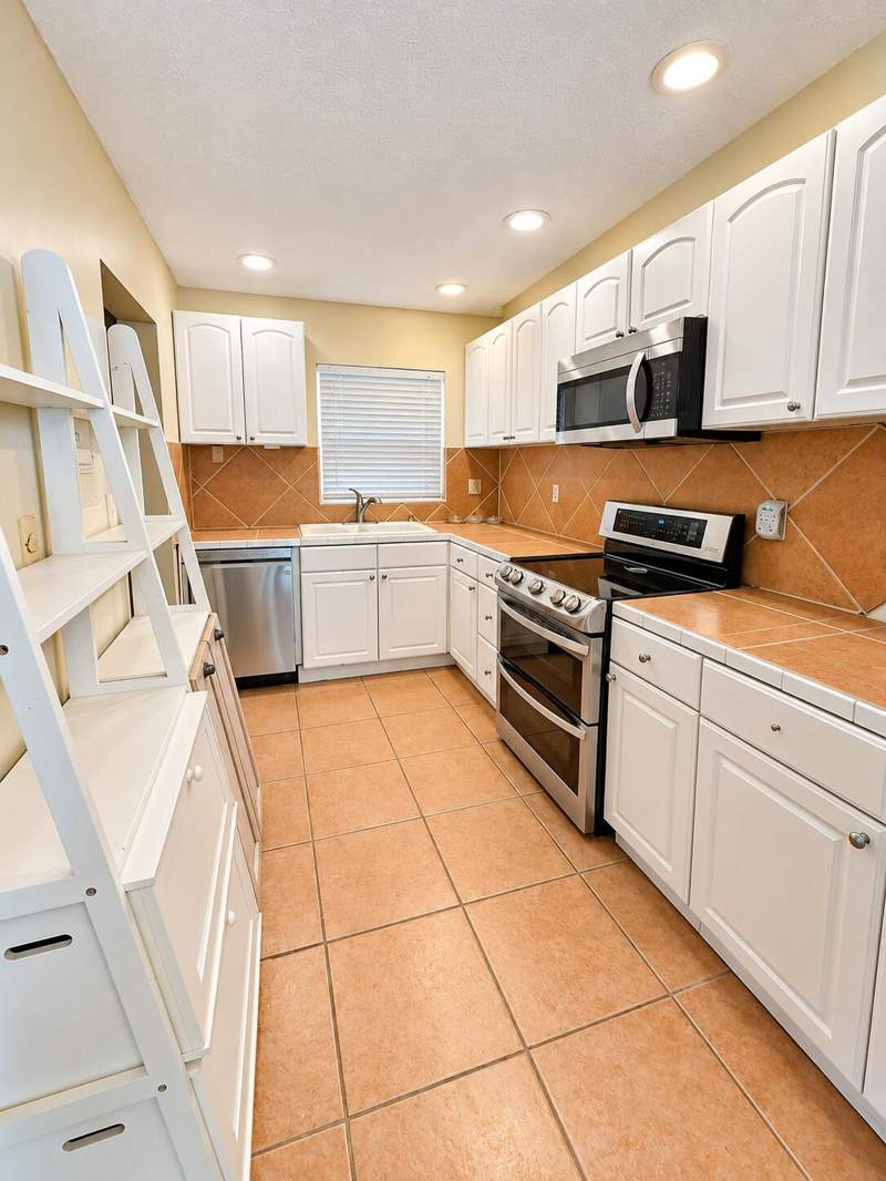 1 bedroom Condominium at 79901 Overseas Highway #220, Palms of Isla (80.0), Upper Matecumbe Key Islamorada — photo 5