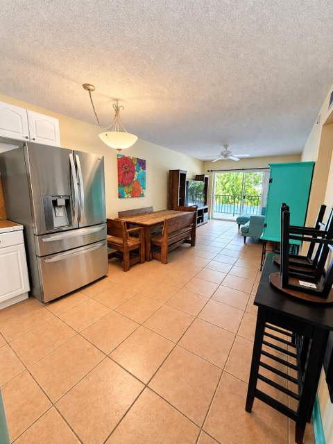 79901 Overseas Highway #220, Upper Matecumbe Key Islamorada FL - photo 6 of 17