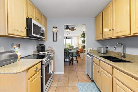 1901 S Roosevelt Boulevard #208 N, Key West FL - photo 17 of 40