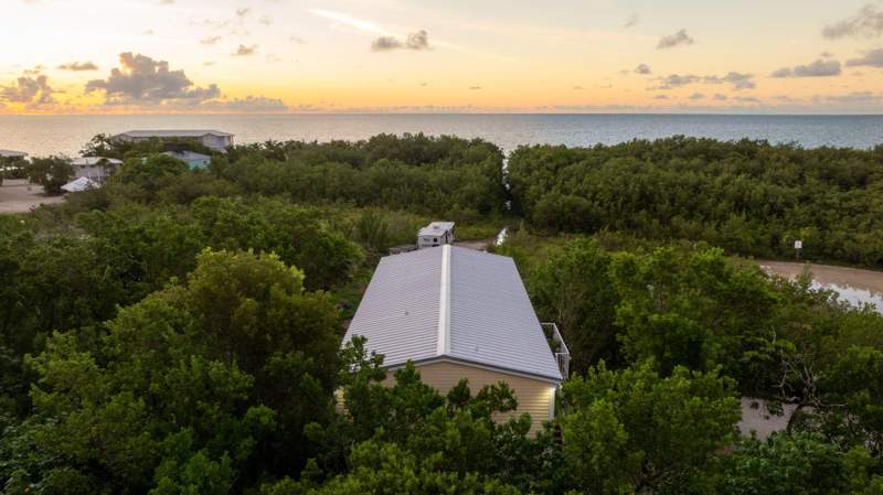 2 bedroom Single Family Residence at 150 Sabal Avenue, Palma Sola (93.0), Key Largo — photo 3