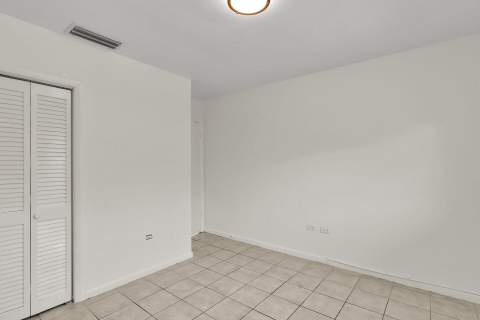1129 Pebble Beach Lane #Apt 11, Duck Key FL - photo 15 of 21