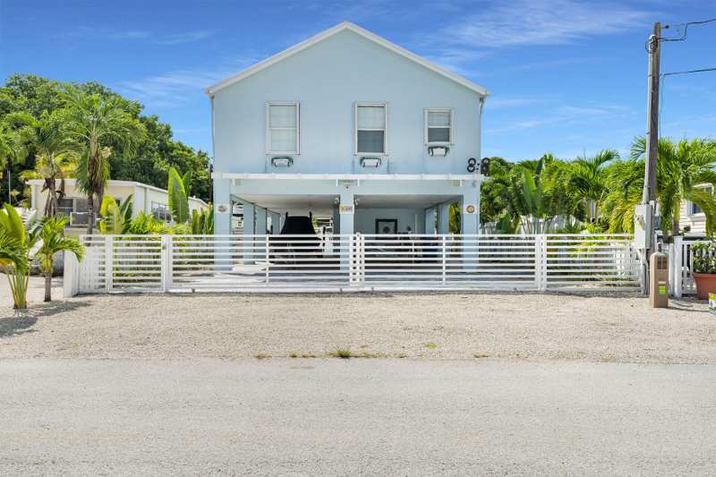 3 bedroom Single Family Residence at 206 Pimlico Lane, Cross Key Waterways (103.0), Key Largo — photo 1