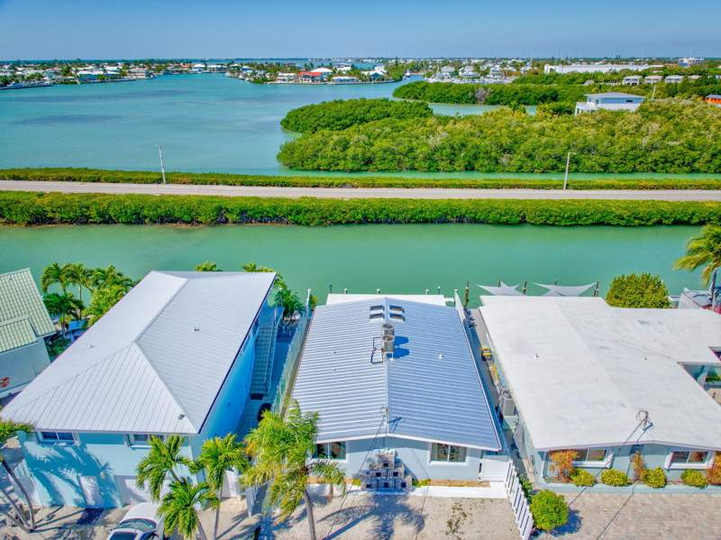 2 bedroom Single Family Residence at 97 Coral Lane, Key Colony Beach (53.5), Key Colony — photo 2