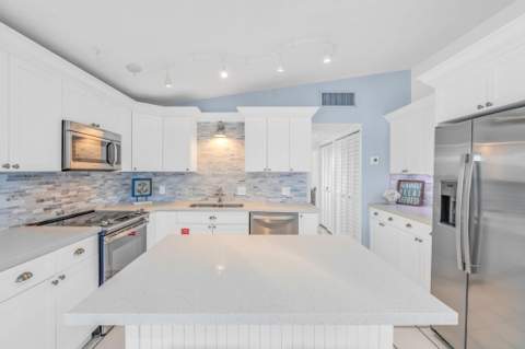 97 Coral Lane, Key Colony FL - photo 15 of 47