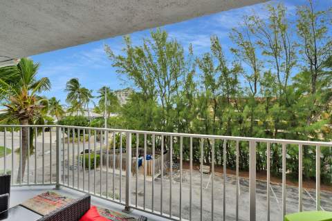 201 E Ocean Drive #312, Key Colony FL - photo 24 of 36