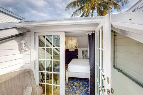 1011 Whitehead Street, Key West FL - photo 8 of 34