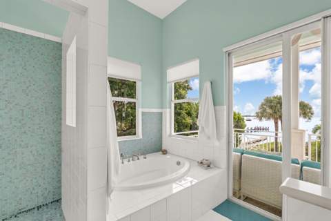 126 Point Pleasant Drive, Key Largo FL - photo 11 of 89
