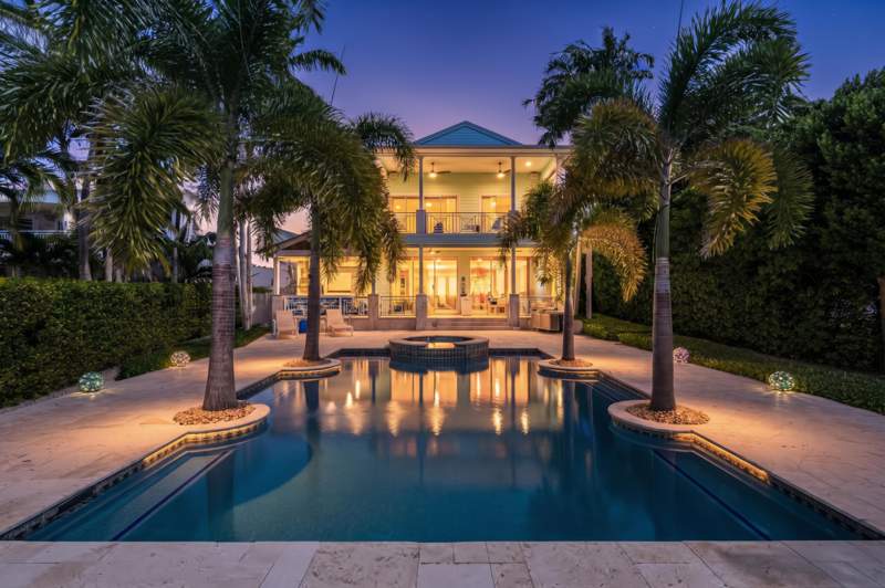 5 bedroom Single Family Residence at 126 Point Pleasant Drive, Point Pleasant (99.5), Key Largo — photo 4