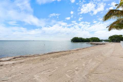 128 Sunrise Drive, Marathon FL - photo 15 of 92