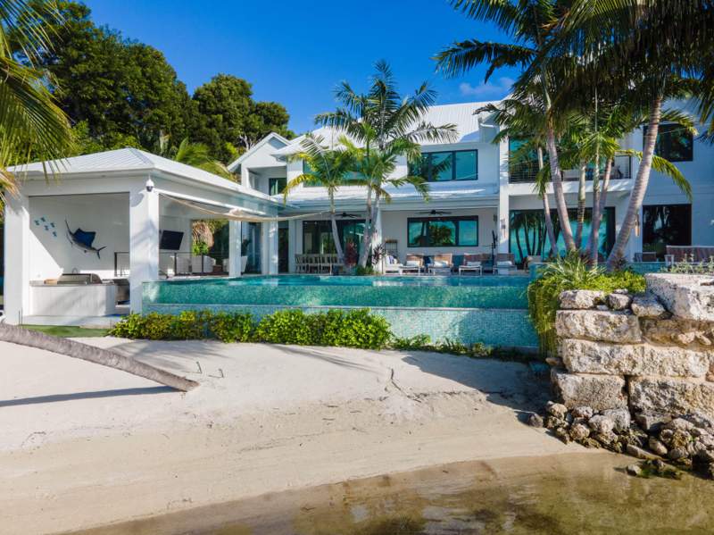 9 bedroom Single Family Residence at 16 Avacado Street, Strattons (82.5), Upper Matecumbe Key Islamorada — photo 5