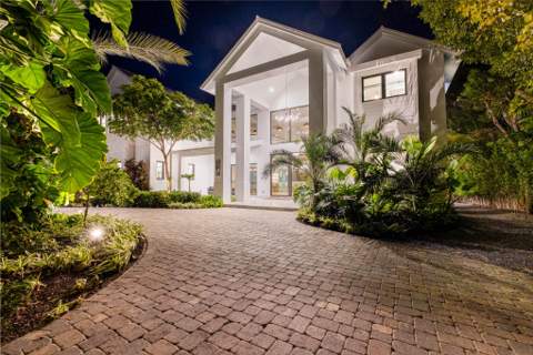 16 Avacado Street, Upper Matecumbe Key Islamorada FL - photo 9 of 186