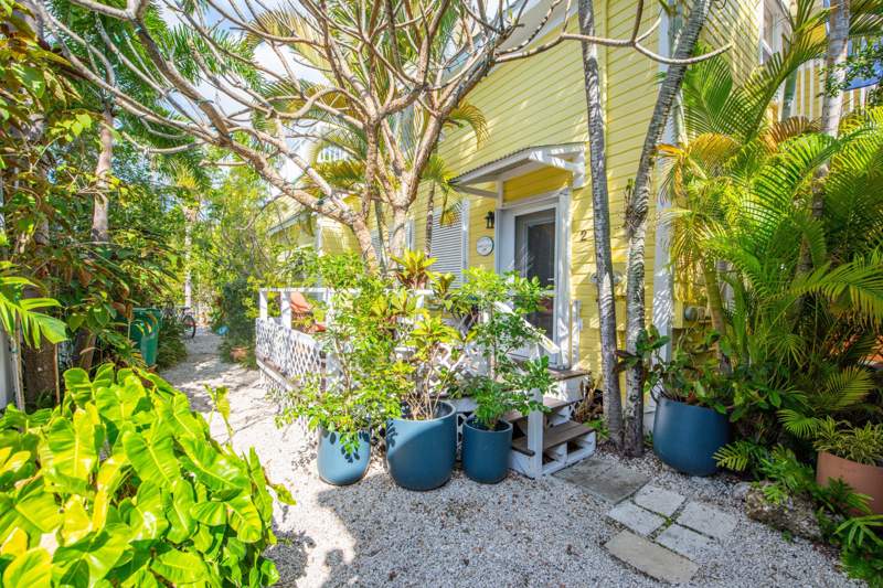 1 bedroom Condominium at 1500 Seminary Street #Apt 2D, Monroe Investement Co Sub (2.0), Key West — photo 2