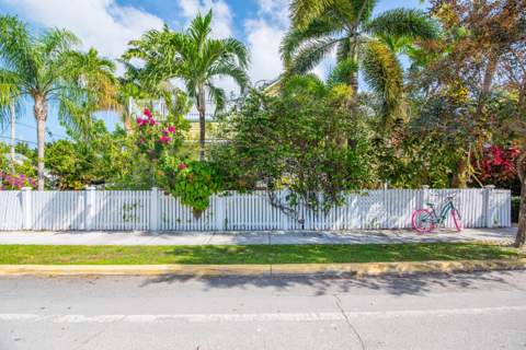 1500 Seminary Street #Apt 2D, Key West FL - photo 6 of 20