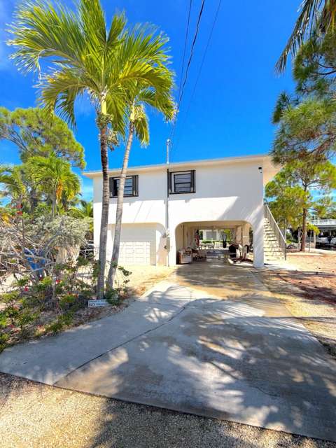 1539 Lantana Lane, home for sale on Lantana Lane