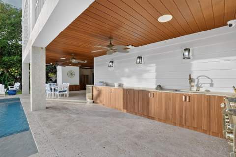 328 S Coconut Palm Boulevard, Plantation Key FL - photo 22 of 85