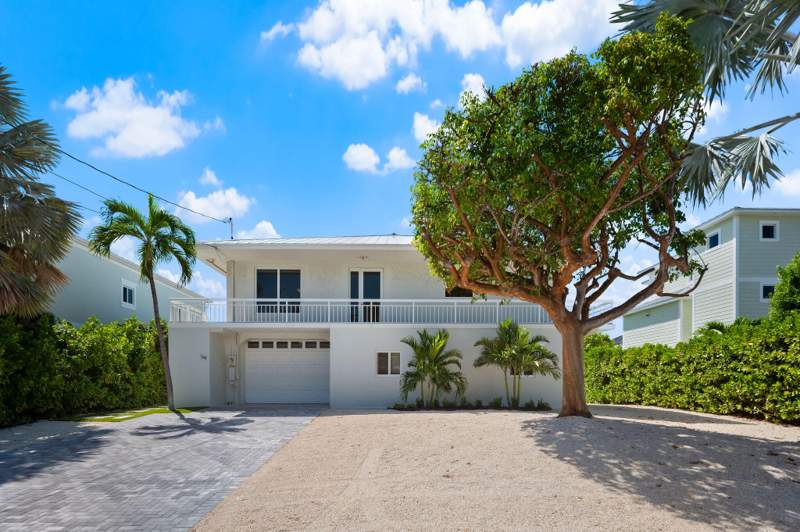 4 bedroom Single Family Residence at 59 W Plaza Del Sol, Port Antigua (74.5), Lower Matecumbe — photo 3