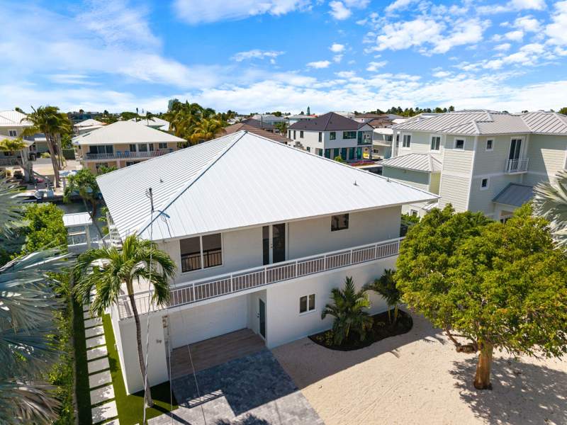 4 bedroom Single Family Residence at 59 W Plaza Del Sol, Port Antigua (74.5), Lower Matecumbe — photo 5