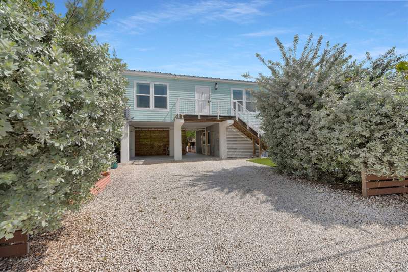 3 bedroom Single Family Residence at 49 Blue Water Drive, Saddlebunch Shores (14.0), Saddlebunch — photo 5