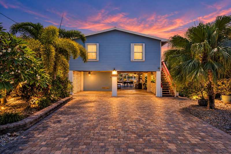 2 bedroom Single Family Residence at 27398 Saint Vincent Lane, Breezeswept Bch Est (27.5), Ramrod Key — photo 1