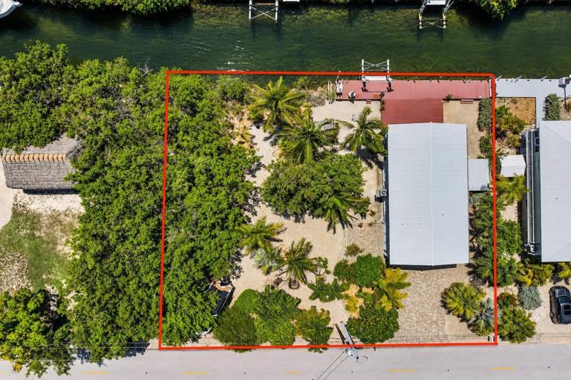 2 bedroom Single Family Residence at 27398 Saint Vincent Lane, Breezeswept Bch Est (27.5), Ramrod Key — photo 3