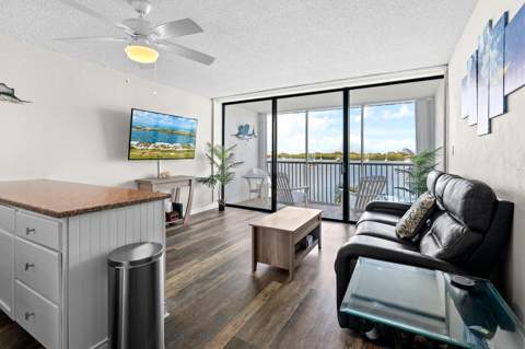 301 Sombrero Boulevard #202, Marathon FL - photo 8 of 23