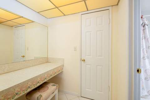 79901 Overseas Highway #410, Upper Matecumbe Key Islamorada FL - photo 13 of 24