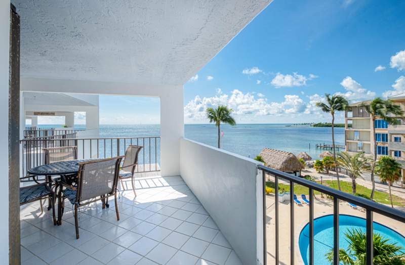 2 bedroom Condominium at 79901 Overseas Highway #410, Palms of Isla (80.0), Upper Matecumbe Key Islamorada — photo 2