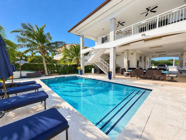 114 Bessie Road, home for sale in Plantation Key