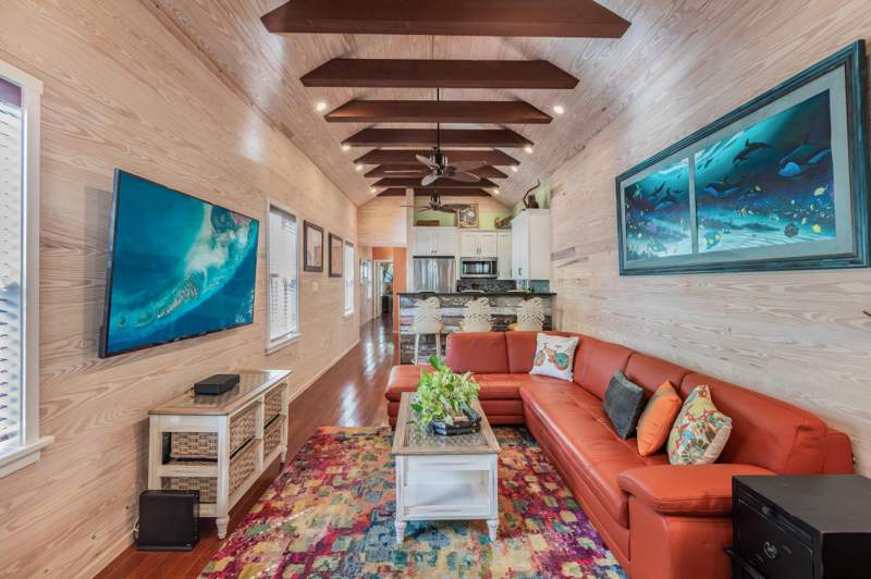 2 bedroom Single Family Residence at 832 Johnson Lane, Eugene R Albury Sub (1.0), Key West — photo 3