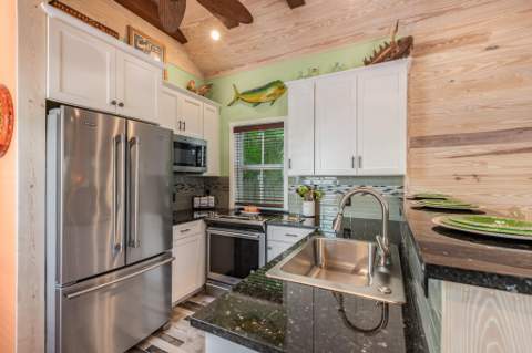 832 Johnson Lane, Key West FL - photo 6 of 20