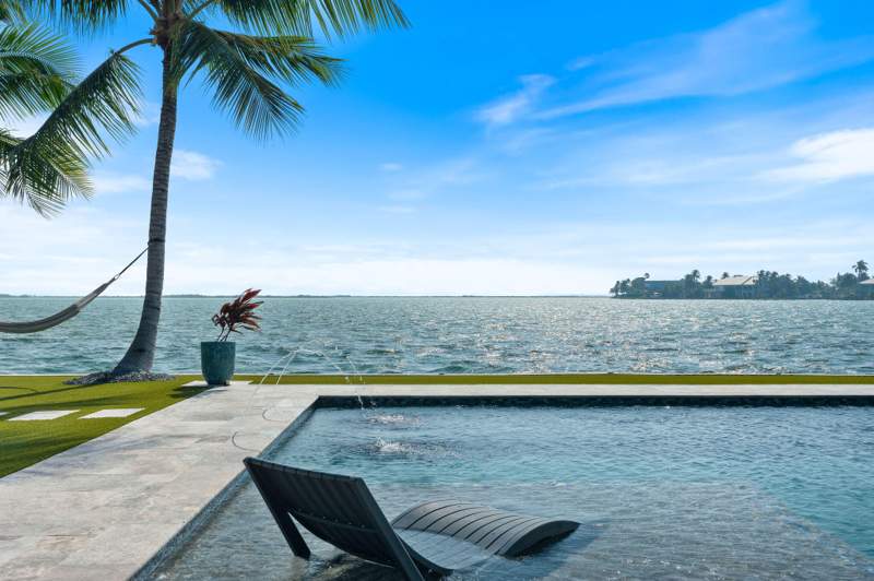 4 bedroom Single Family Residence at 17015 W Wahoo Lane, Sugarloaf Shores (17.0), Sugarloaf Key — photo 4