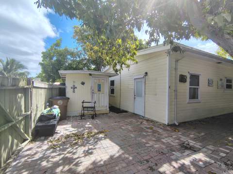 5435 5th Avenue, Key West FL - photo 23 of 33