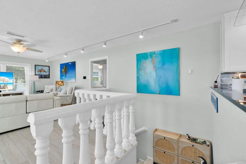 2 bedroom Single Family Residence at 2110 Dolphin Drive, Venice (52.0), Marathon — photo 5