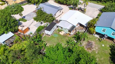 30378 Palm Drive, Big Pine Key FL - photo 6 of 27