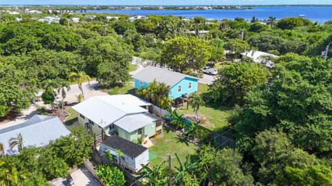 30378 Palm Drive, Big Pine Key FL - photo 7 of 27