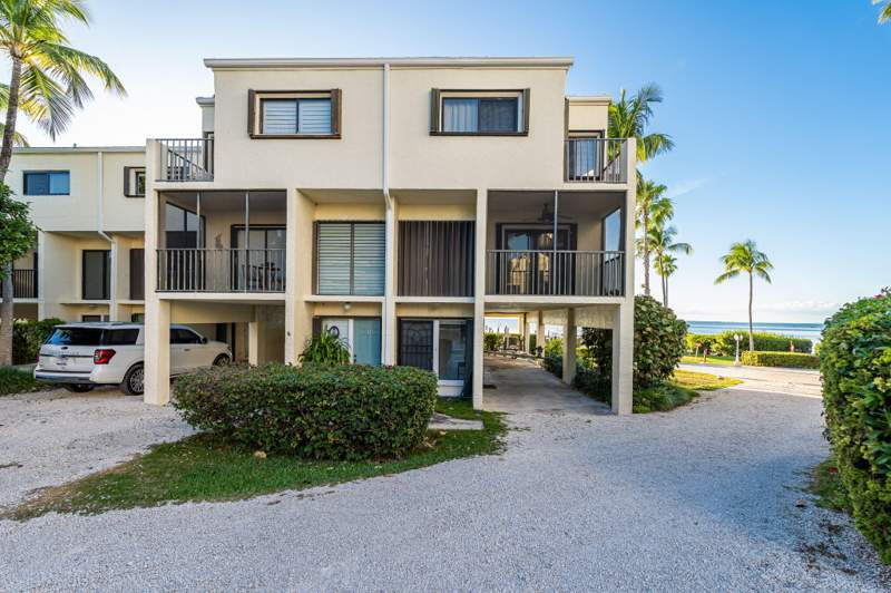2 bedroom Condominium at 94220 Overseas Highway #1D and 28' Boat Slip, Sunset Hammock (94.0), Key Largo — photo 5