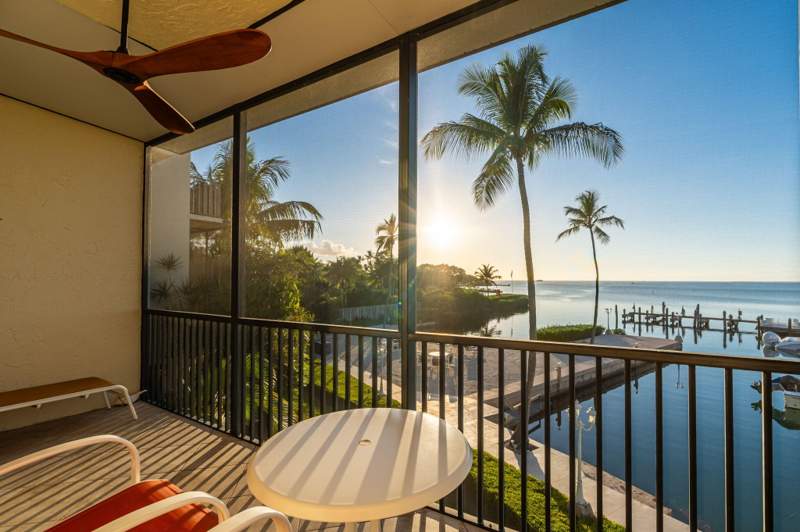 2 bedroom Condominium at 94220 Overseas Highway #1D and 28' Boat Slip, Sunset Hammock (94.0), Key Largo — photo 2