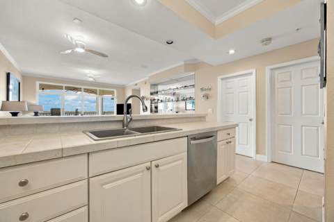 5607 College Road ## B302, Key West FL - photo 20 of 35