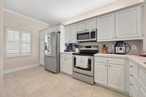 5607 College Road ## B302, Key West FL - photo 17 of 35