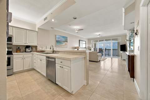 5607 College Road ## B302, Key West FL - photo 14 of 35