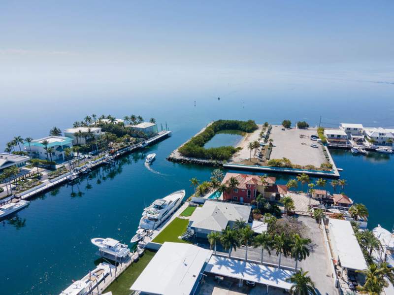 4 bedroom Single Family Residence at 308 Atlantic Boulevard, Port Largo (100.0), Key Largo — photo 4