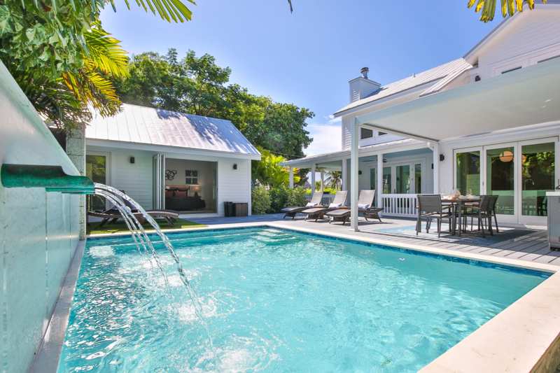 4 bedroom Single Family Residence at 813 Thomas Street, Key West, Key West — photo 1