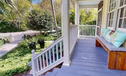 8 Golf Club Drive, Key West FL - photo 13 of 37