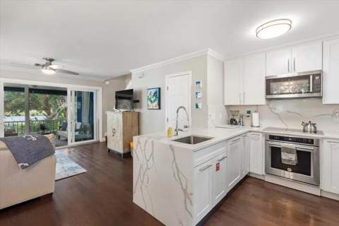 8 Golf Club Drive, Key West FL - photo 21 of 37
